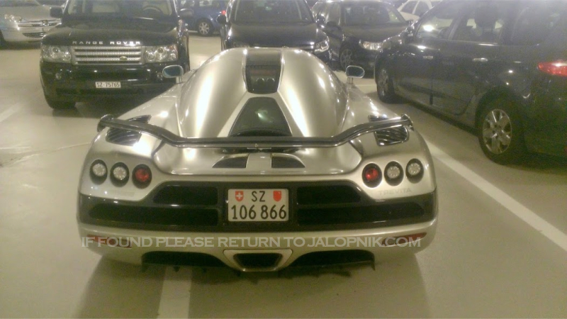 Illustration for article titled Some Asshat Abandoned A Pristine $2 Million Supercar In A Swiss Parking Garage